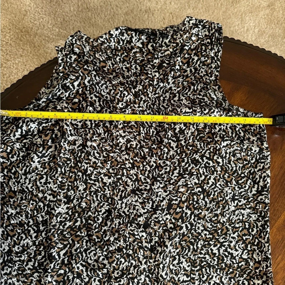 Apt 9 Women's Sleeveless Blouse- Medium - Picture 5 of 5